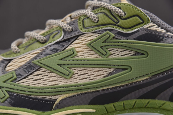 OFW Be Right Back BRB000015