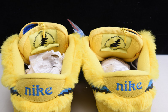 grateful dead x nike sb dunk low“ yellow bear” cj5378-700