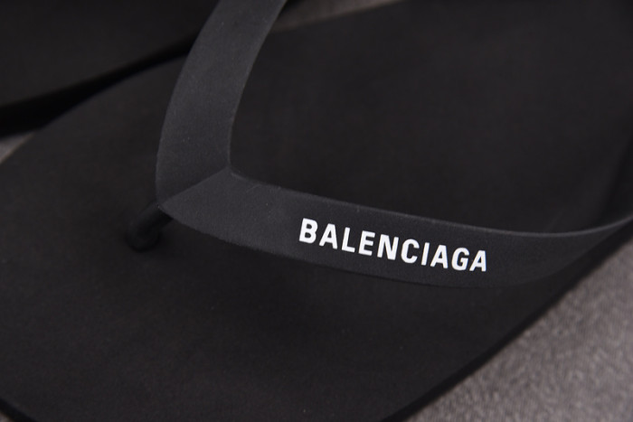BALENCIAG* SANDAL 68