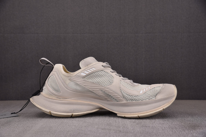 SNEAKER STAPLER 7000013