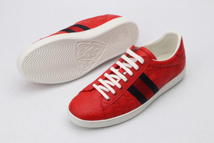 G*u*i* trainer sneaker65