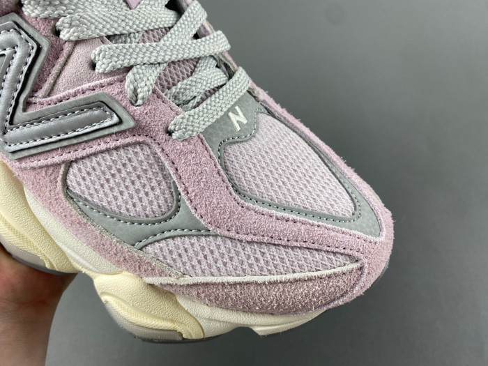 NEW BALANCE 9060 NB000042