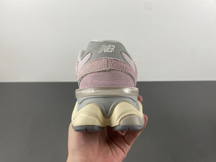 NEW BALANCE 9060 NB000042