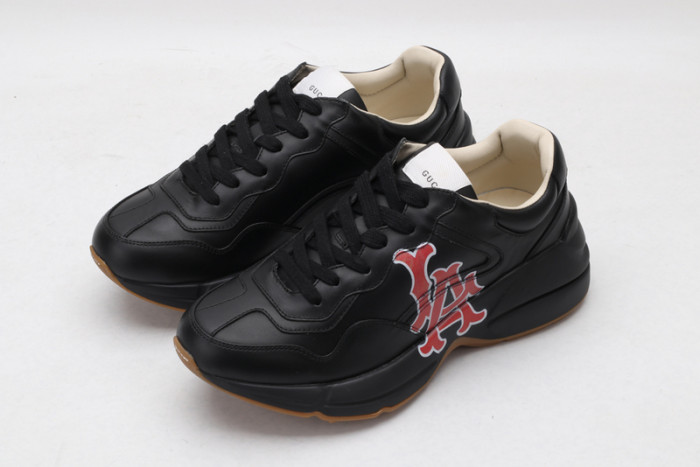 G*u*i* trainer sneaker39
