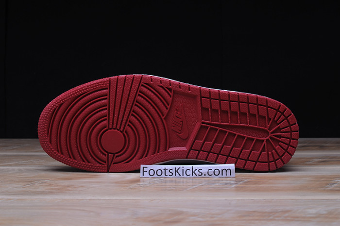 air jordan 1 high og “black toe” white/ black-varsity red 555088-125